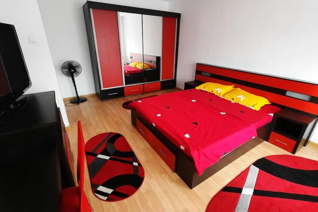 Modern Semi-central 1 Bedroom Apartment, 3 Parks Nearby Appartamento Bucarest